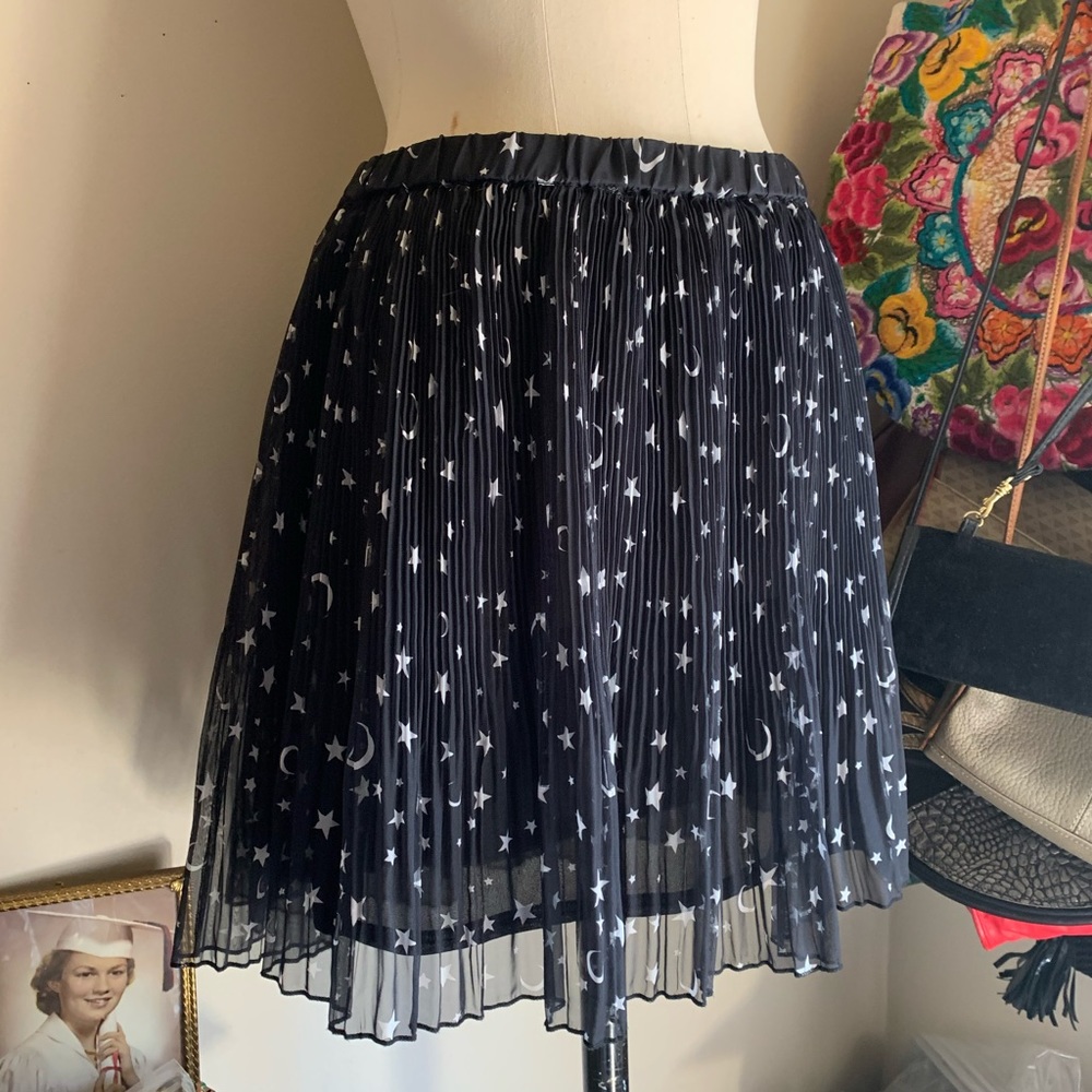 Cute H&M Moon Stars Black White Pleat Skirt Sz L